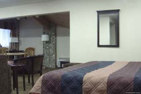 DAYS SUITES UPPER SANDUSKY (Upper Sandusky)